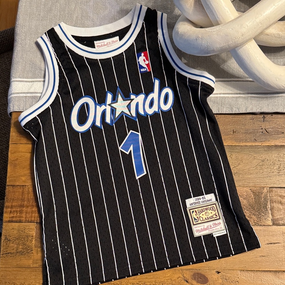 Mitchell & Ness Orlando Magic Kids' Black Basketball Jersey Medium 5/6